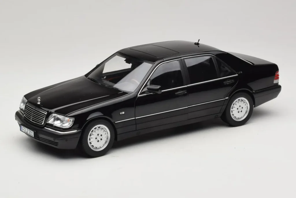 โมเดลรถ 1:18 Mercedes S-Class W140 S600 Obsidian สีดำเมทัลลิก Norev