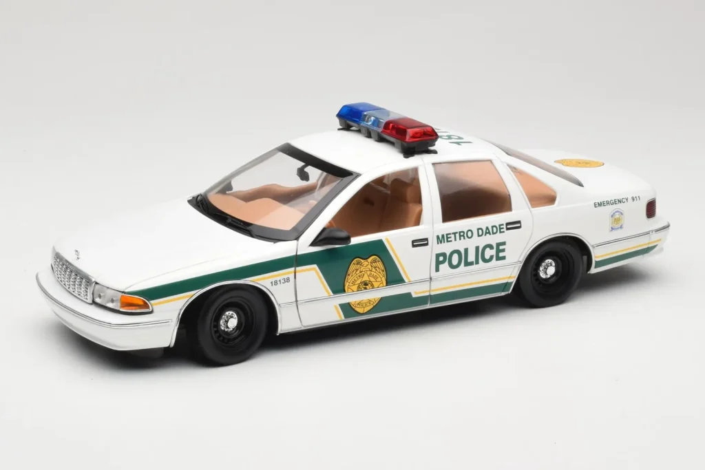 Model 1:18 Chevrolet Caprice Metro Dade Police UT Models