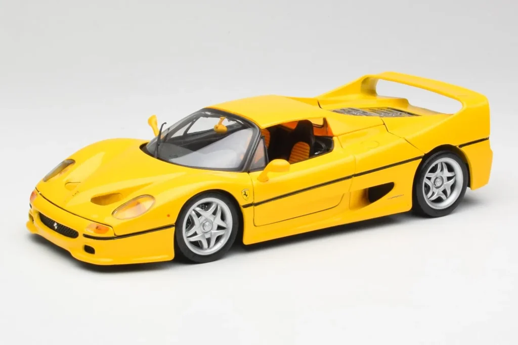 Model 1:18 Ferrari F50 Giallo Modena Maisto