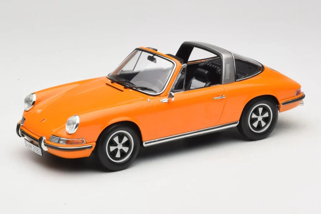 โมเดลรถ 1:18 Porsche 911 T Targa สีส้ม Norev