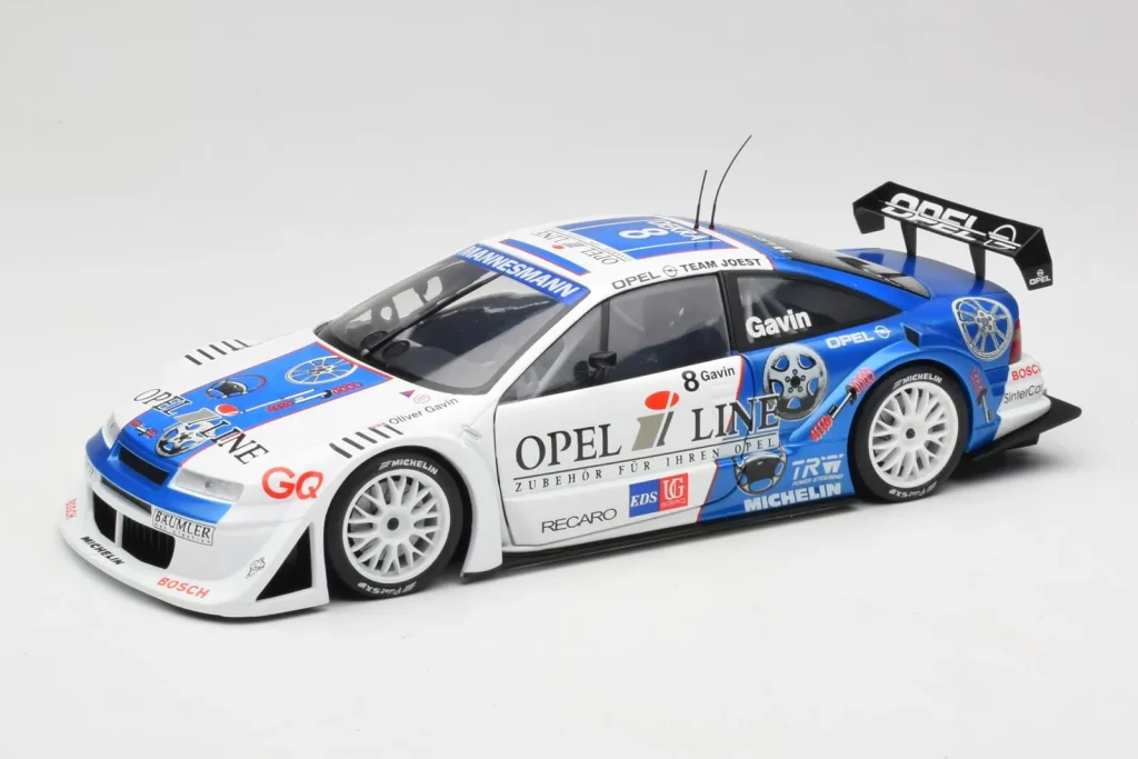 โมเดลรถ 1:18 Opel Calibra V6 4×4 #8 O. Gavin DTM ปี 1996 UT Models (มือสอง)