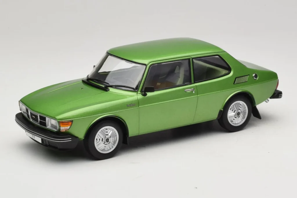โมเดลรถ 1:18 Saab 99 สีเขียวเมทัลลิก MCG