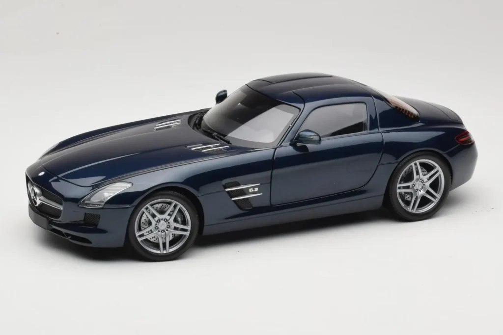 车型 1:18 Mercedes SLS AMG C197 金属蓝 Minichamps [100039021]