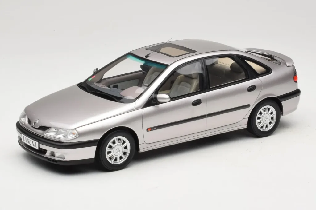 车型 1:18 Renault Laguna V6 3.0 Baccara Opal 灰色 Otto
