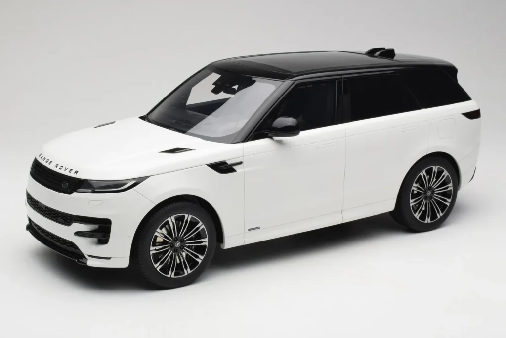 车型 1:12 Range Rover Sport L461 P510e Fuji 白色 GT Spirit