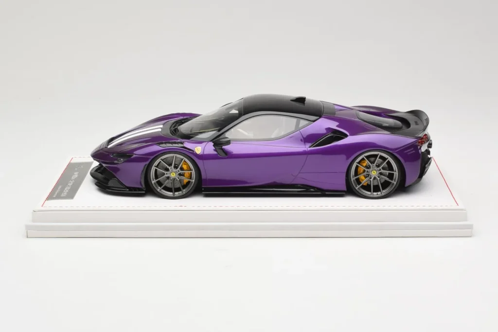 โมเดลรถ 1:18 Ferrari SF90 Stradale Novitec สีม่วงเมทัลลิก IVY Merit