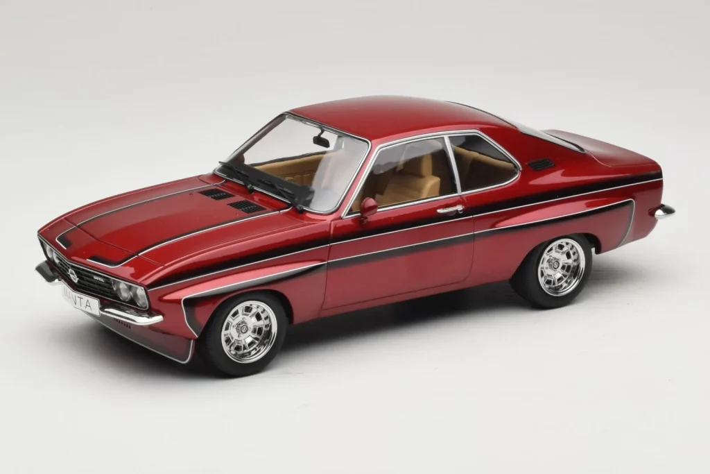 โมเดลรถ 1:18 Opel Manta A Irmscher สีแดงเมทัลลิก MCG