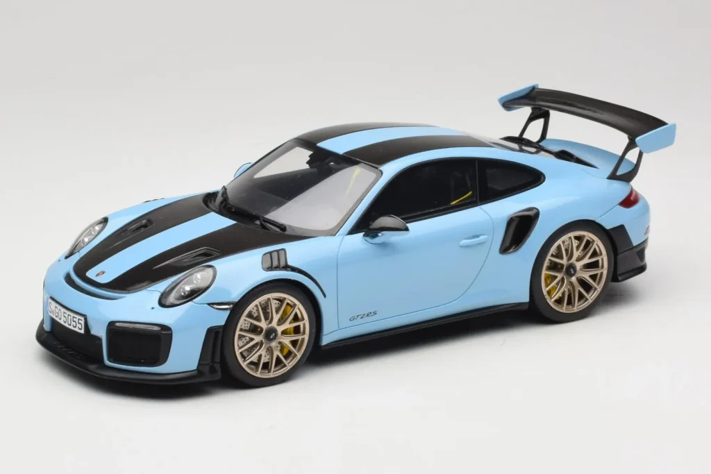 โมเดลรถ 1:18 Porsche 911 991.2 GT2 RS Gulf สีน้ำเงิน GT Spirit (มือสอง)