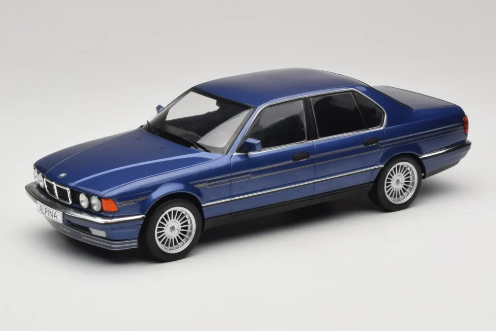 车型 1:18 BMW Alpina B11 E32 3.5 金属蓝 MCG
