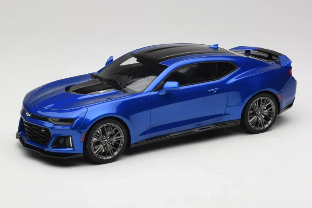 Model 1:18 Chevrolet Camaro ZL1 Gen 6 blue GT Spirit