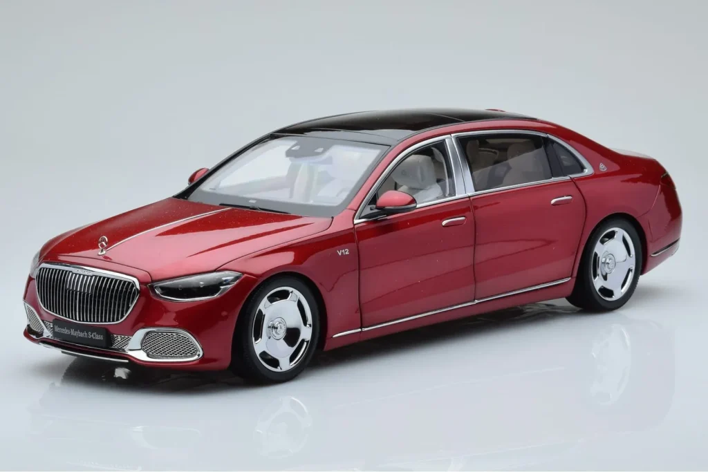 โมเดลรถ 1:18 Mercedes Maybach S600 W222 V12 Biturbo Patagonia สีแดง Almost Real