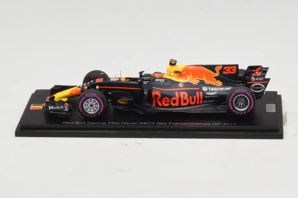 โมเดลรถ 1:43 Red Bull RB13 Tag Heuer #33 M. Verstappen Belgian Grand Prix ปี 2017 Spark (มือสอง)