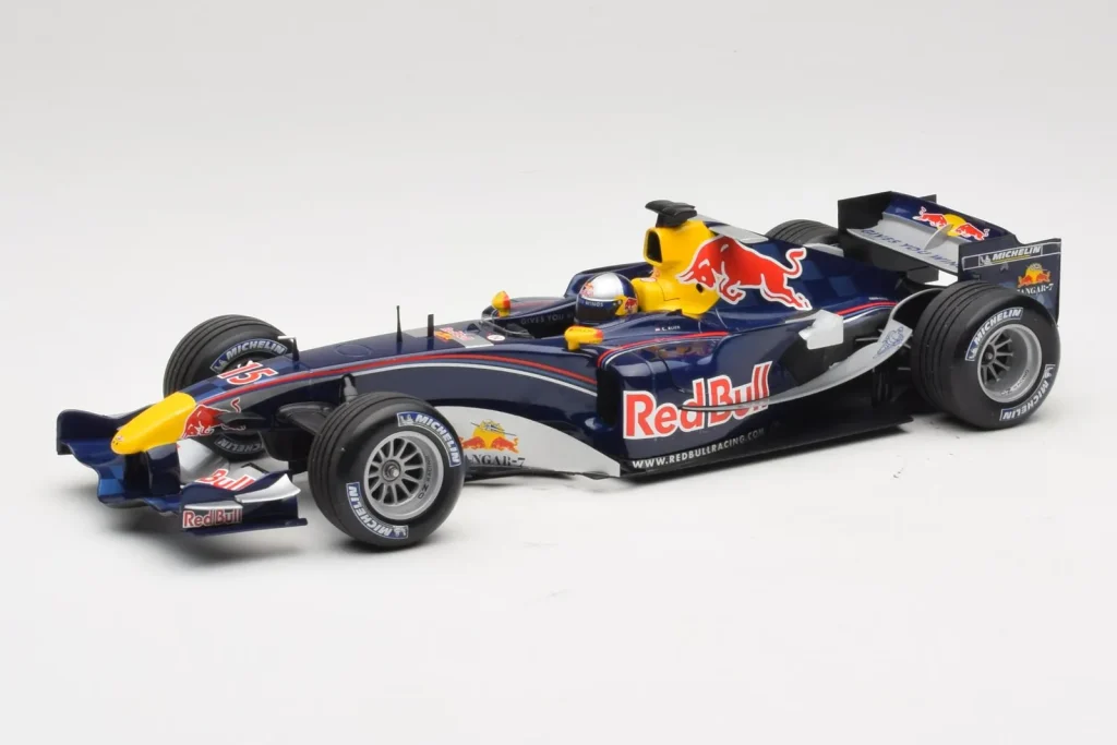 Model 1:18 Red Bull RB1 Cosworth #15 C. Klien Red Bull Racing Showcar year 2005 Minichamps
