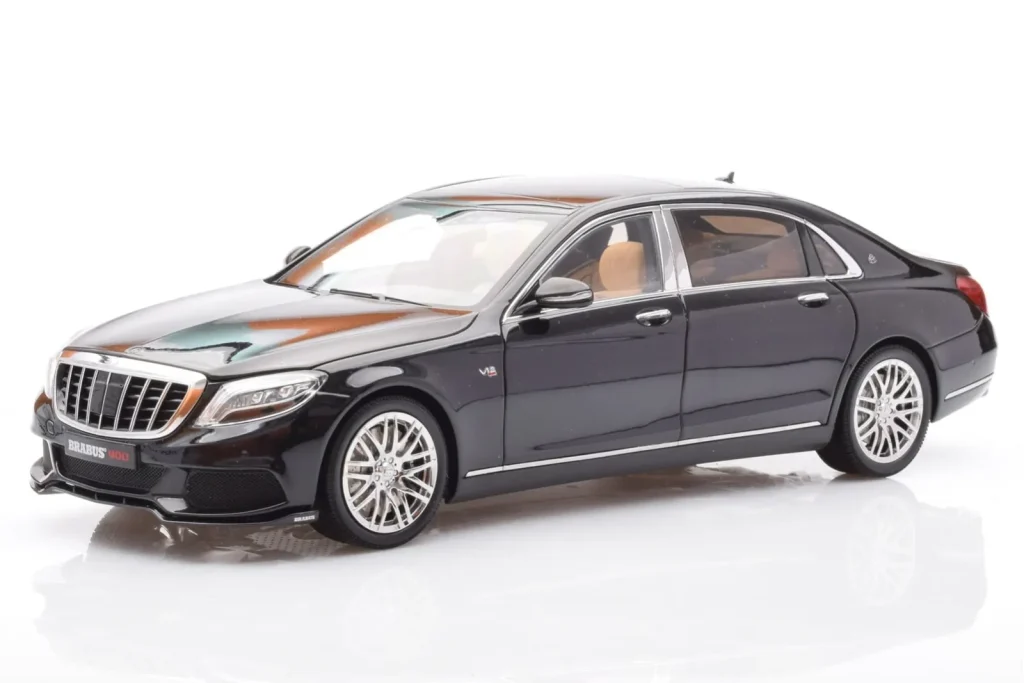 โมเดลรถ 1:18 Mercedes Maybach S-Class W222 Brabus 900 Obsidian สีดำ Almost Real (มือสอง)