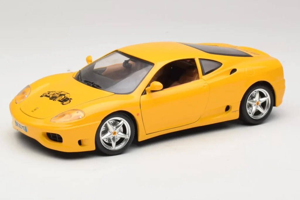 Model 1:18 Ferrari 360 Modena 25 Jahre FMC yellow Bburago