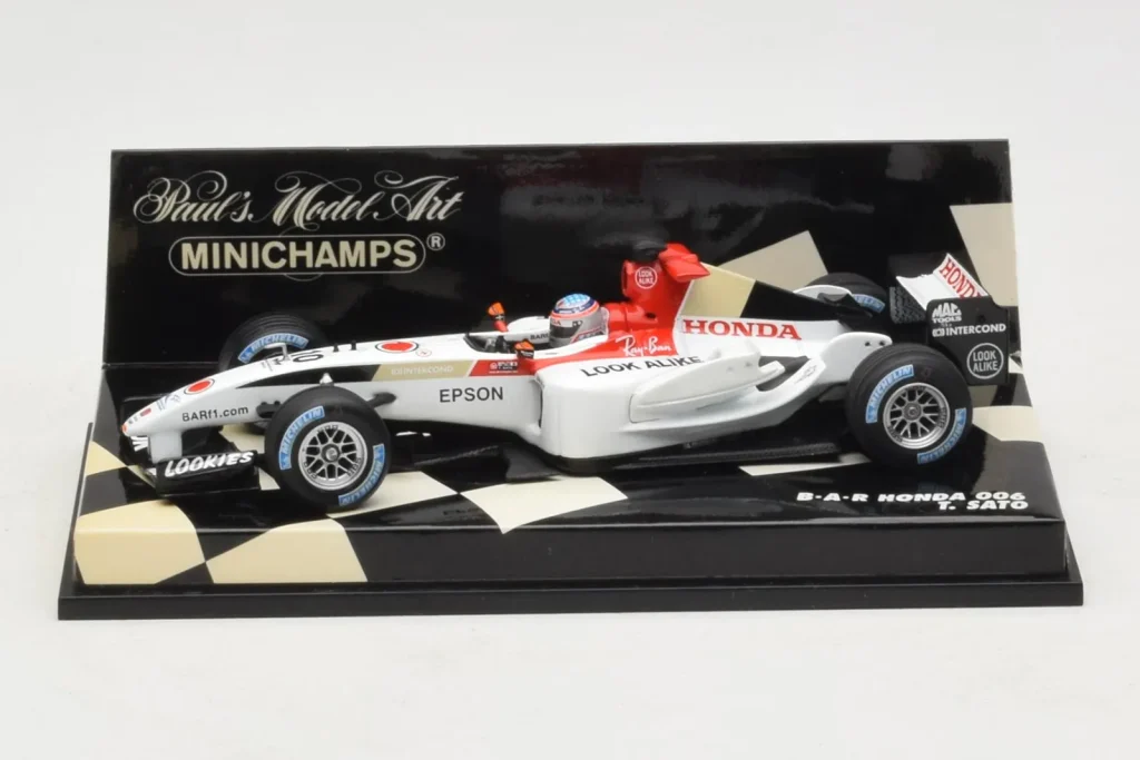 Model 1:43 BAR 006 Honda #10 T. Sato BAR Honda F1 Team year 2004 Minichamps