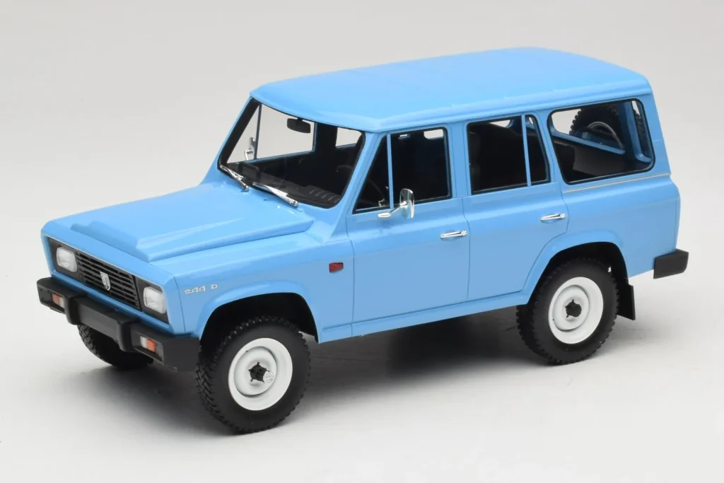 โมเดลรถ 1:18 ARO 244 D สีน้ำเงิน Aurora Models