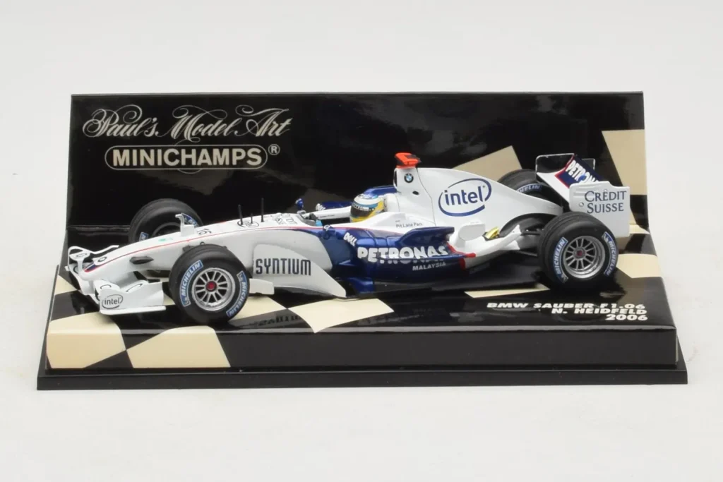 โมเดลรถ 1:43 BMW Sauber F1.06 #16 N. Heidfeld BMW Sauber F1 Team ปี 2006 Minichamps (มือสอง)