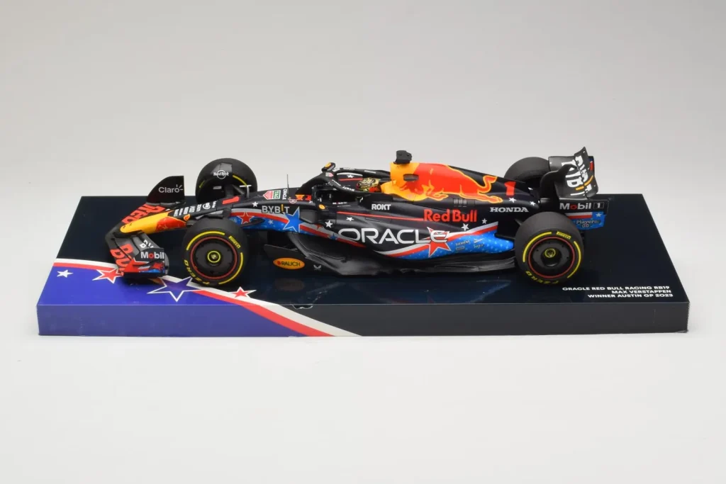 โมเดลรถ 1:18 Red Bull RB19 #1 M. Verstappen Oracle Red Bull Racing United States Grand Prix Winner World Champion ปี 2023 Minichamps (มือสอง)