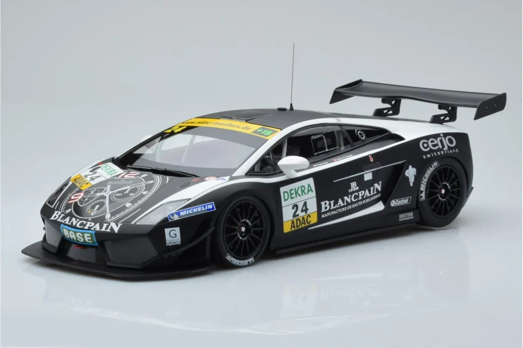 โมเดลรถ 1:18 Lamborghini Gallardo LP600+ GT3 Reiter Engineering #24 N. Hayek / P. Kox ADAC GT Masters ปี 2011 Minichamps (มือสอง)