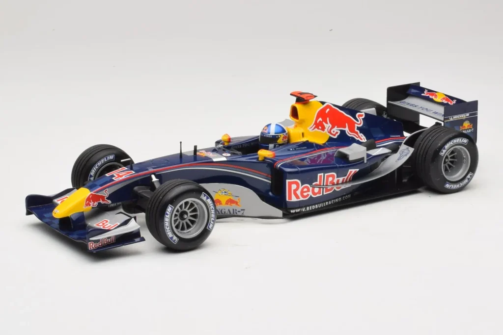 Model 1:18 Red Bull RB1 Cosworth #14 D. Coulthard Red Bull Racing Showcar year 2005 Minichamps [100050014]
