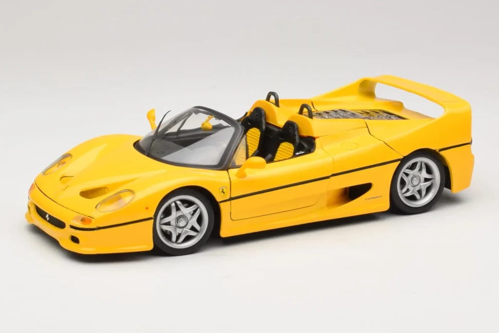 Model 1:18 Ferrari F50 Convertible Shell yellow Maisto