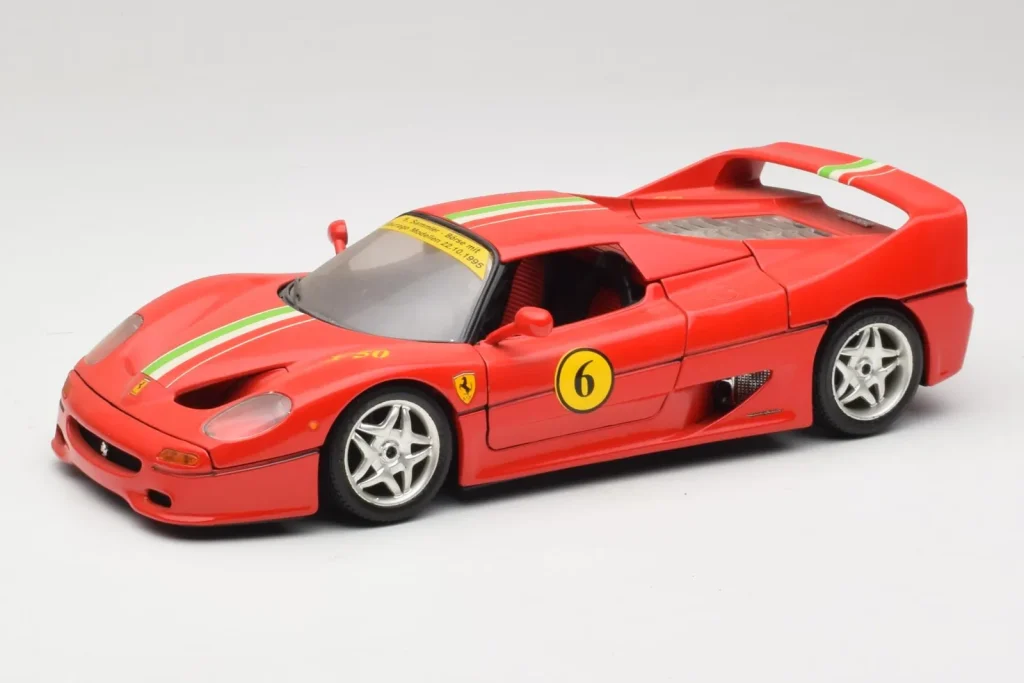 Model 1:18 Ferrari F50 Coupe #6 Red with Italian Flag Bburago
