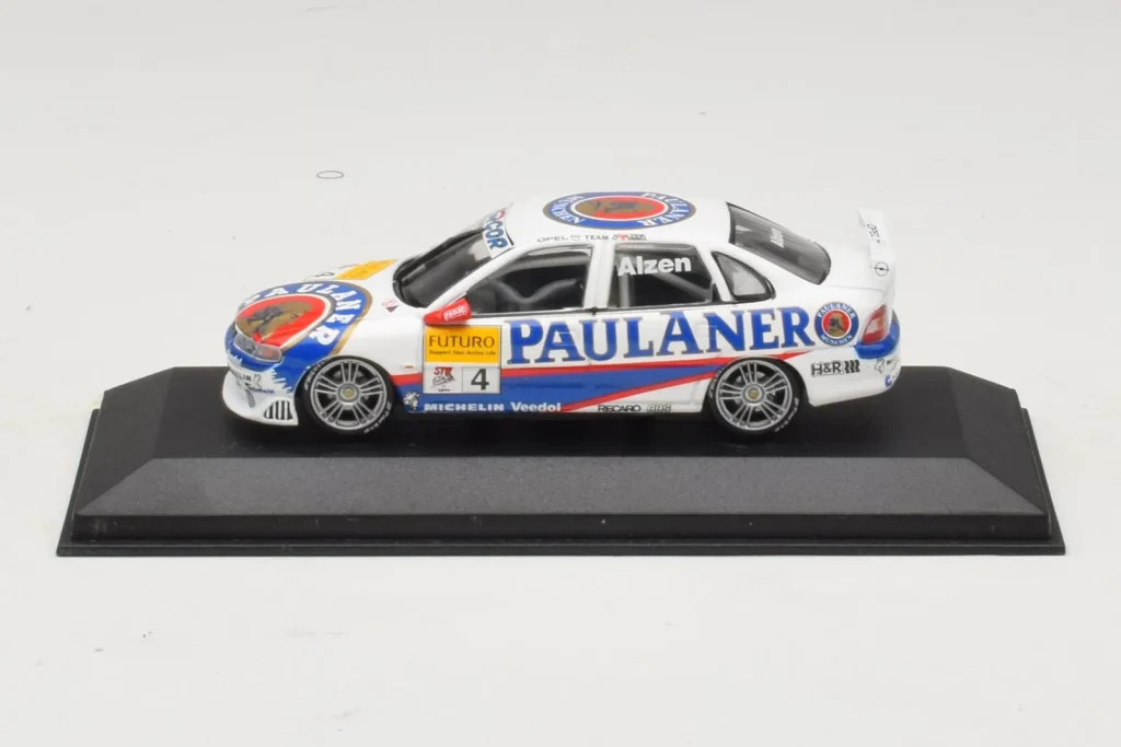 车型 1:43 Opel Vectra B #4 U. Alzen Team Holzer STW 年 1998 Minichamps