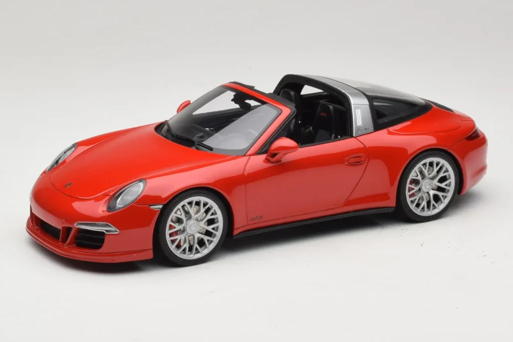 Model 1:18 Porsche 911 991 Targa GTS red GT Spirit