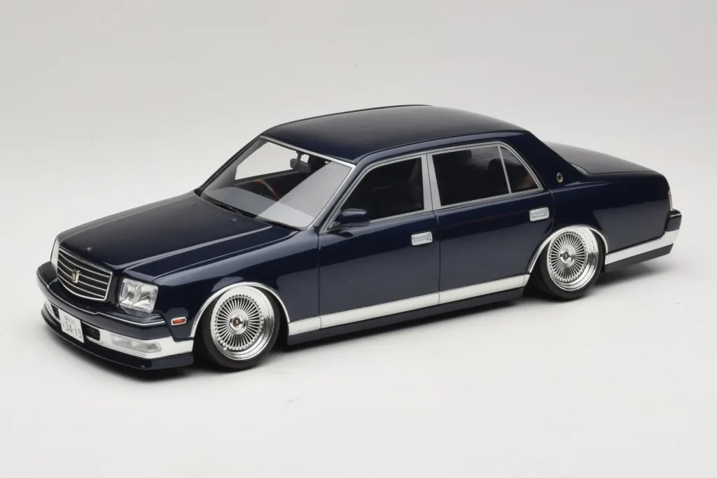 Model 1:18 Toyota Century VG45 V12 Stance Blue Mica Otto