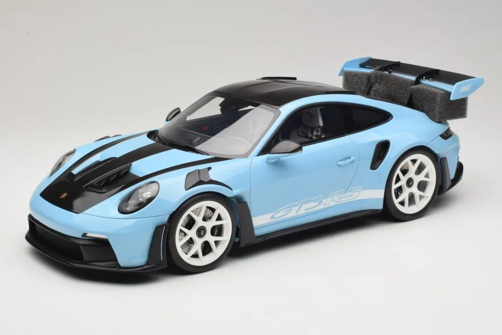 โมเดลรถ 1:12 Porsche 911 992.1 GT3 RS Gulf สีน้ำเงิน GT Spirit