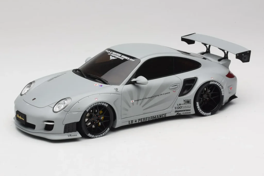 โมเดลรถ 1:18 Porsche 911 997 Liberty Walk สีเทา GT Spirit (มือสอง)