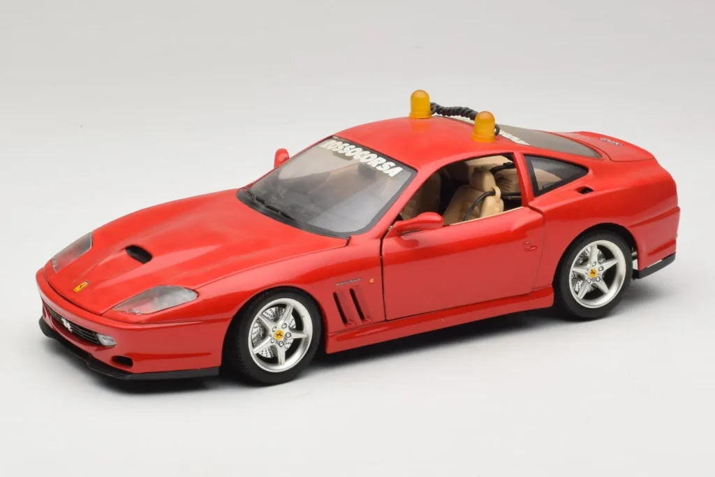 โมเดลรถ 1:18 Ferrari 550 Maranello Safety Car Rosso Corsa Bburago (มือสอง)