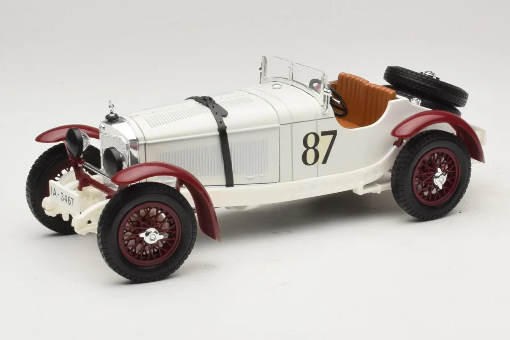 โมเดลรถ 1:18 Mercedes SSKL #87 R. Caracciola White 1931 Bburago (มือสอง)