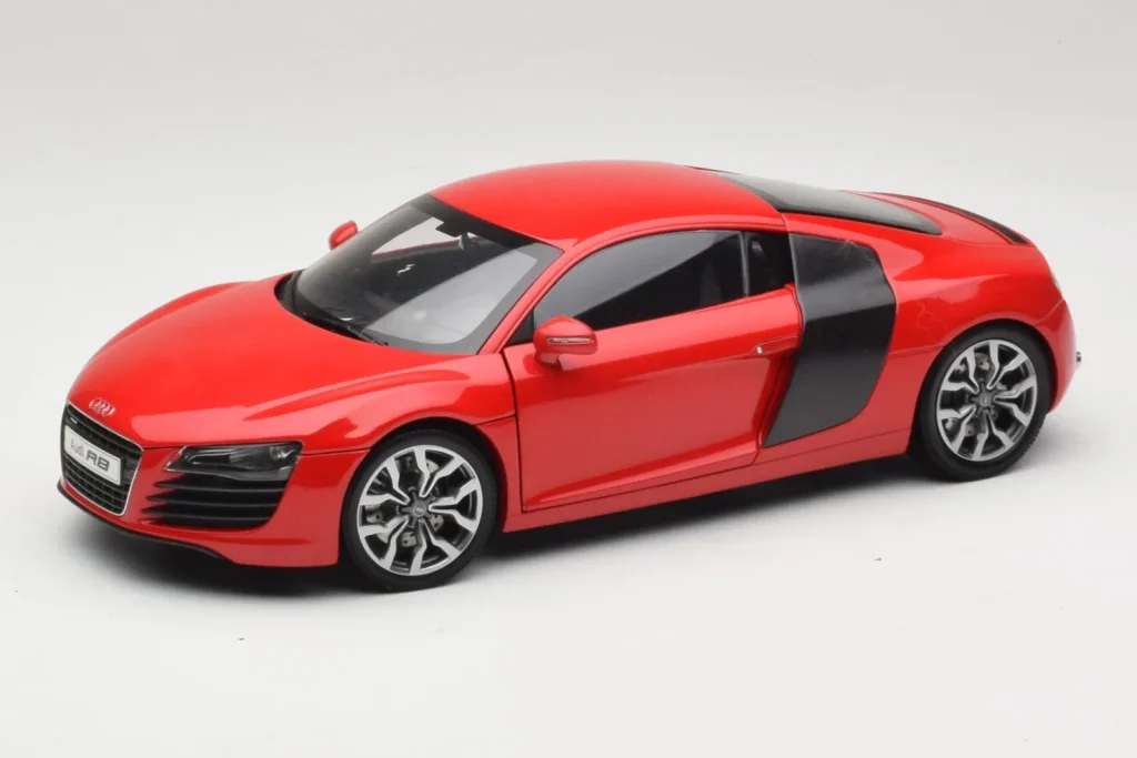 Model 1:18 Audi R8 red Kyosho