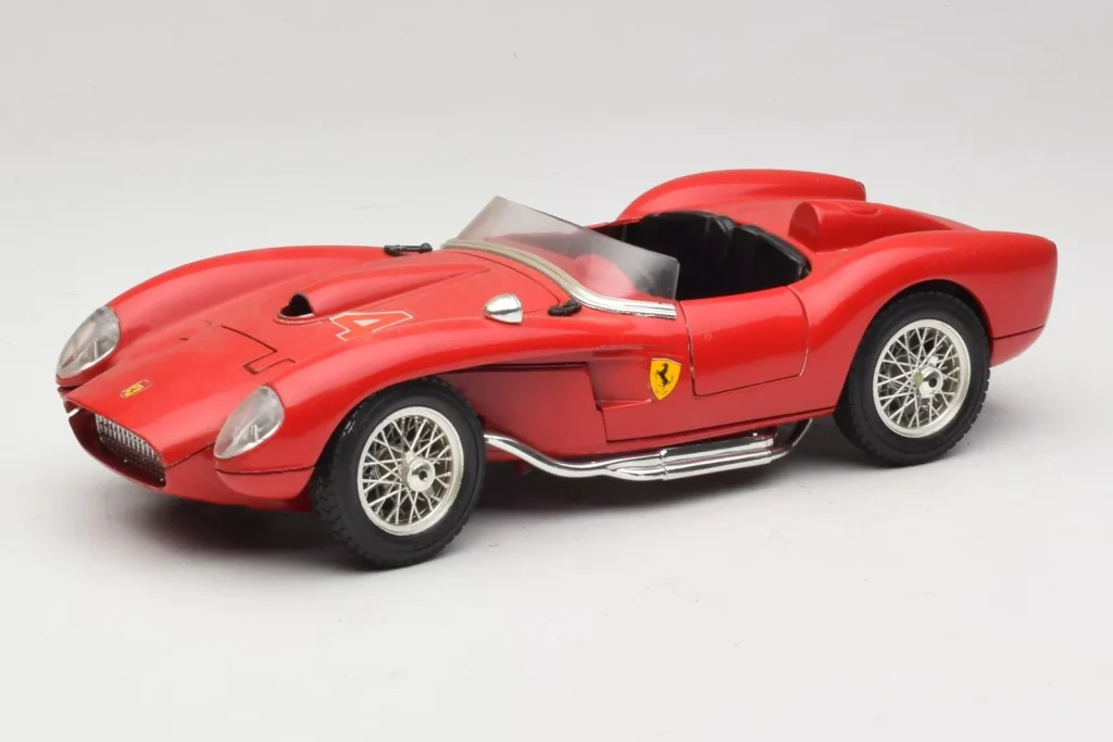 โมเดลรถ 1:18 Ferrari 250 Testa Rossa #4 Red Replacement Box ปี 1957 Bburago (มือสอง)