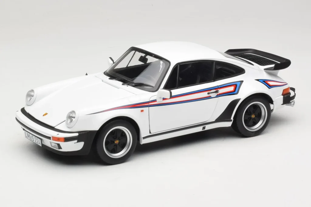 Model 1:18 Porsche 911 930 Turbo 3.3 white Norev