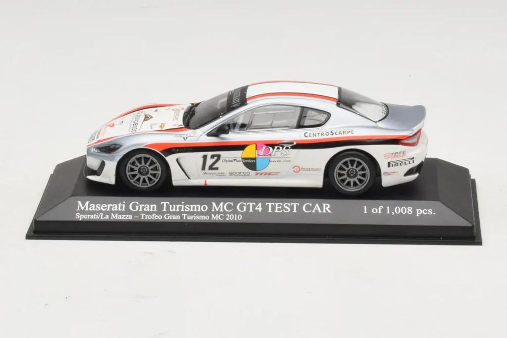 Model 1:43 Maserati GranTurismo MC GT4 #12 Sperati / La Mazza Maserati MC year 2010 Minichamps