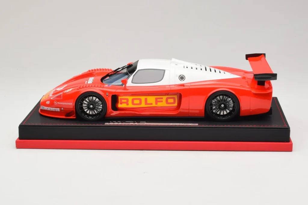 Model 1:18 Maserati MC12 Rolfo Red White Gl Model