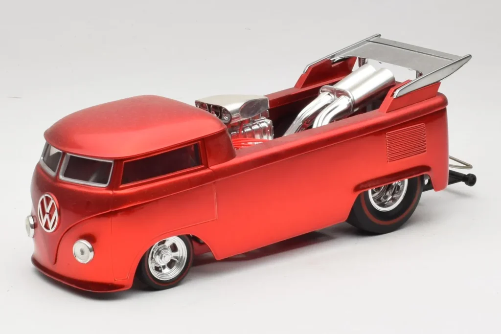 โมเดลรถ 1:18 Volkswagen T1 Truck สีแดง Hot Wheels (มือสอง)