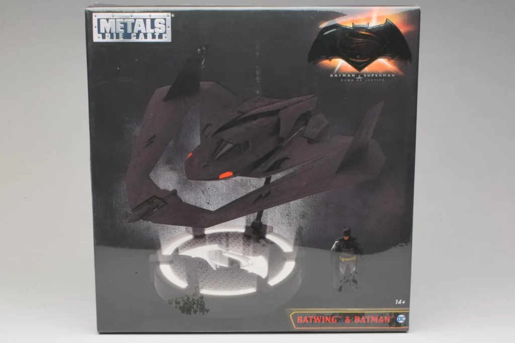 โมเดลรถ 1:24 Batwing & Batman Set Metals Diecast (มือสอง)