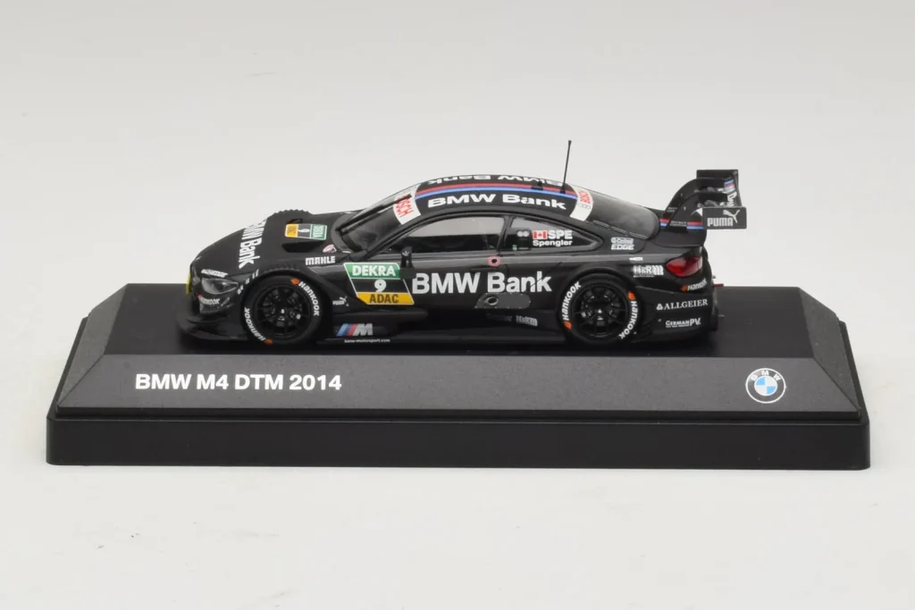 โมเดลรถ 1:43 BMW M4 #9 B. Spengler BMW Team RBM DTM ปี 2014 Minichamps (มือสอง)