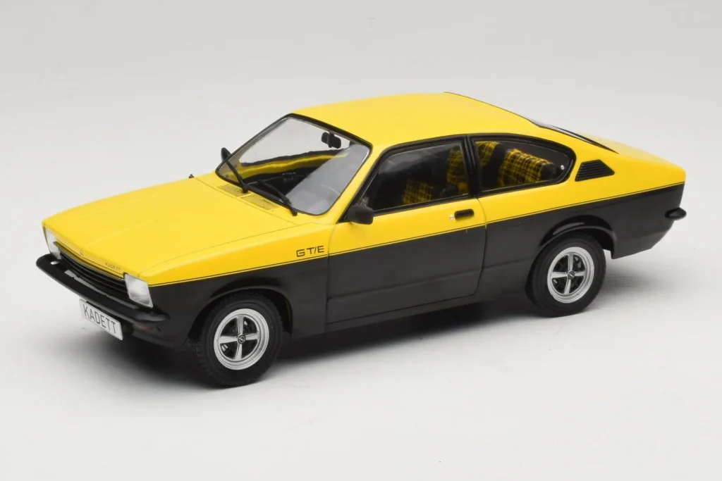 โมเดลรถ 1:18 Opel Kadett C Coupe GT/E Yellow & Black MCG