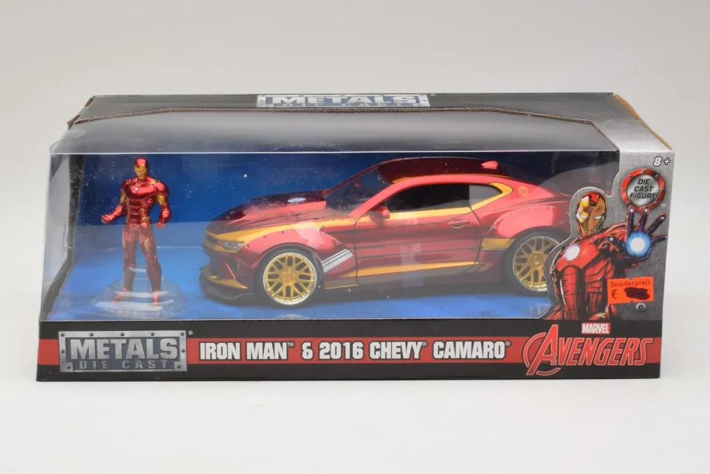 โมเดลรถ 1:24 Chevrolet Camaro Iron Man With Figure Metals Diecast (มือสอง)
