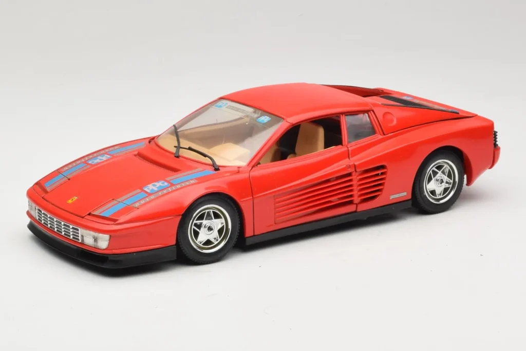 Model 1:18 Ferrari Testarossa PPG Auto Refinish red Bburago
