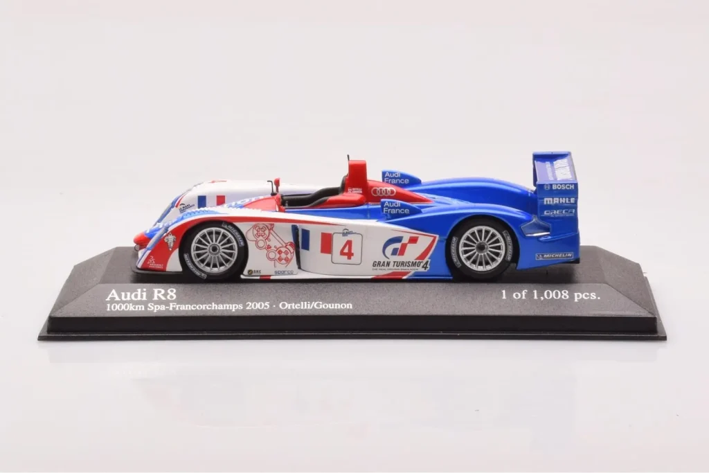 โมเดลรถ 1:43 Audi R8 #4 M. Ortelli / J-M. Gounon 1000km Spa ปี 2005 Minichamps (มือสอง)