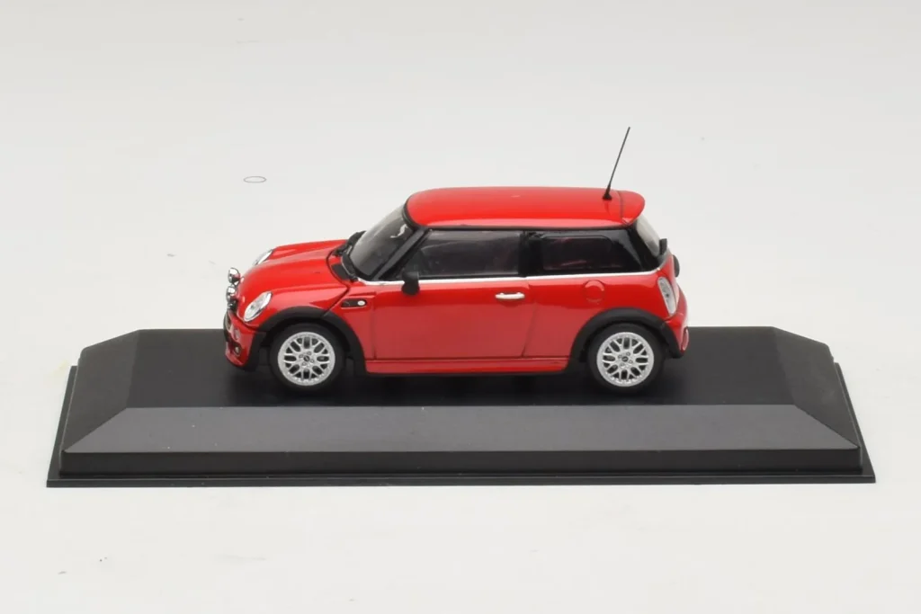 车型 1:43 Mini Cooper One R50 Aero 红色 Minichamps