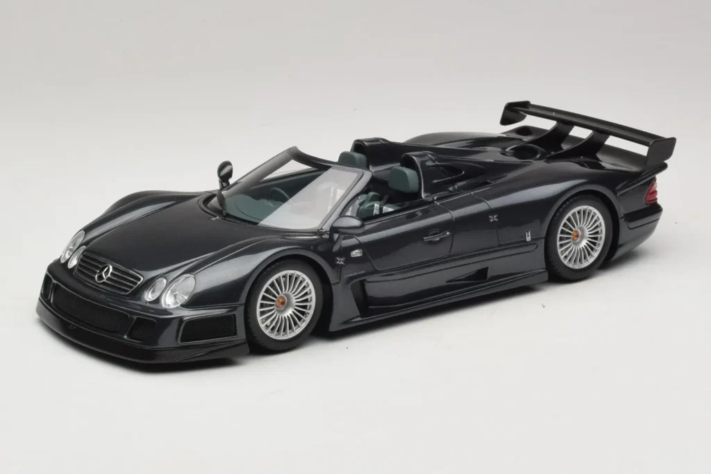 车型 1:18 Mercedes AMG CLK GTR Roadster 灰色 GT Spirit