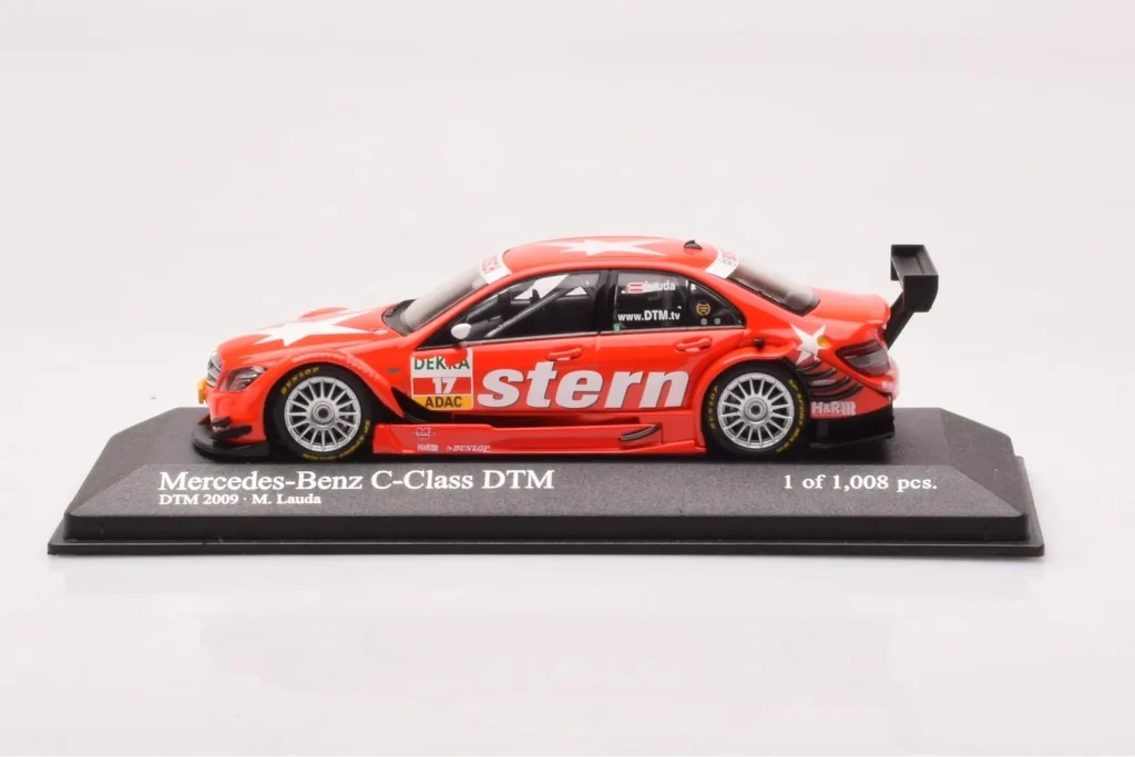 车型 1:43 Mercedes C-Class W204 DTM Stern AMG Mercedes #17 M. Lauda DTM 年 2009 Minichamps