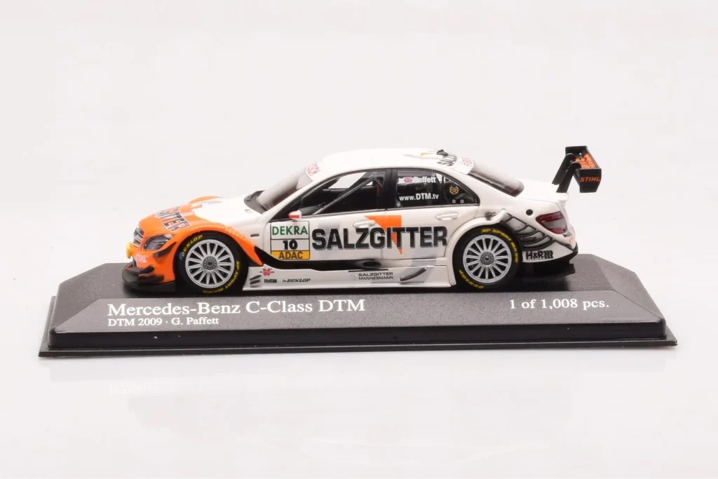 车型 1:43 Mercedes C-Class W204 DTM Team AMG Mercedes #10 G. Paffett DTM 年 2009 Minichamps